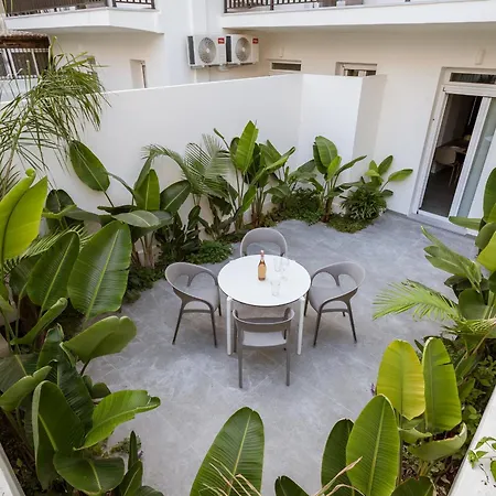 Luxury Of Colossus *